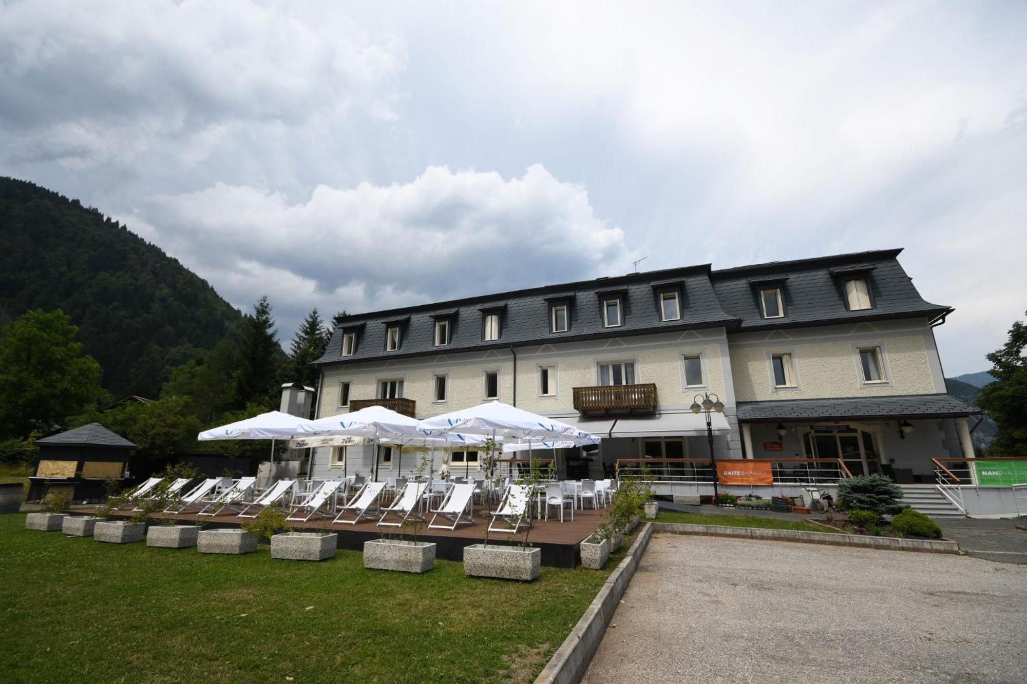 Hotel Saisera Valbruna Exterior photo