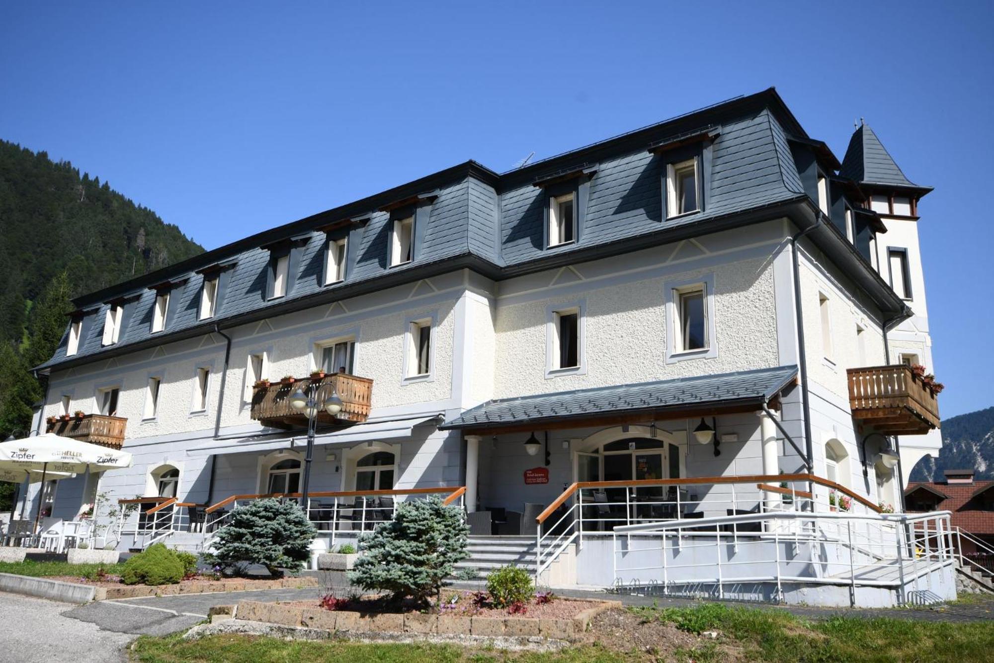 Hotel Saisera Valbruna Exterior photo